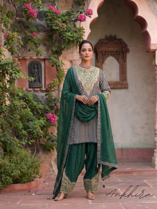 OG Green Queen – Crepe Suit Set