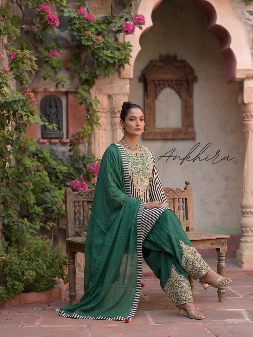 OG Green Queen – Crepe Suit Set