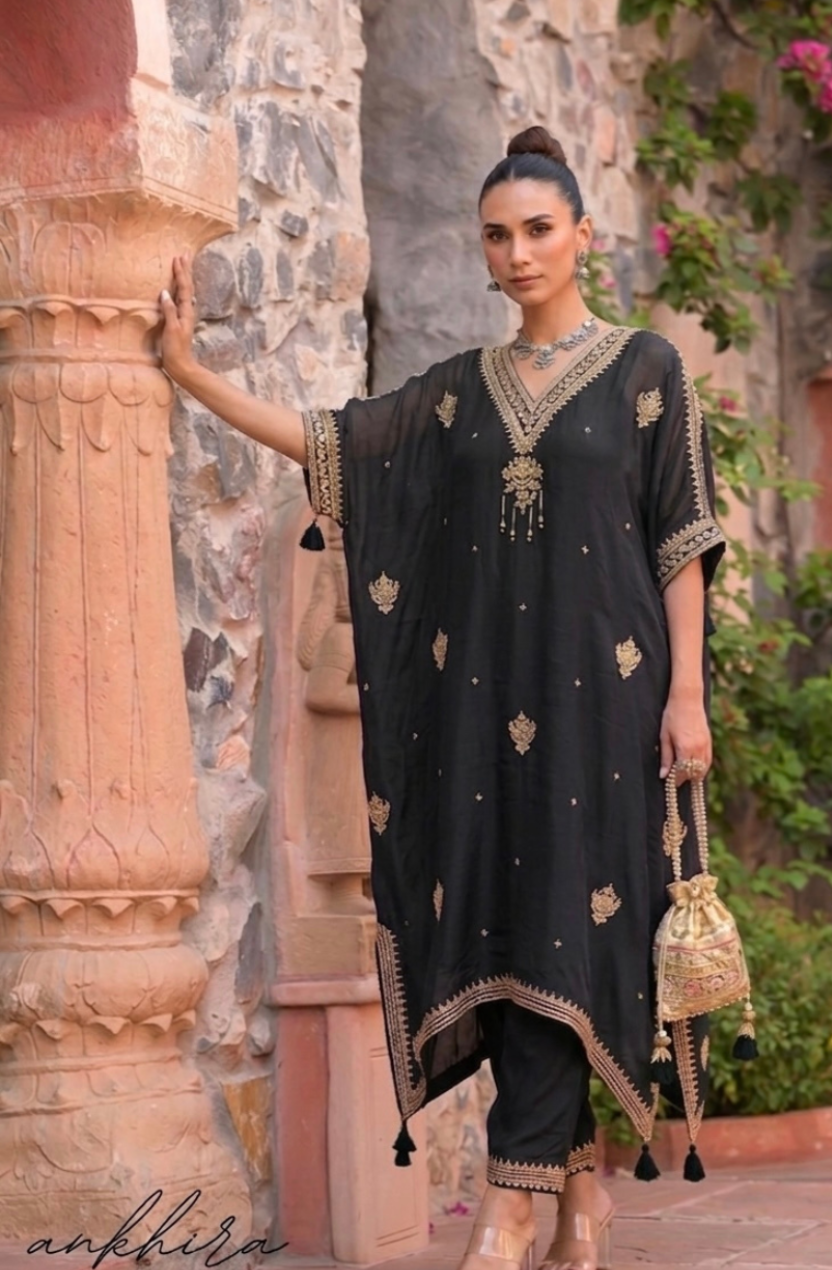 BLACK OUDH – Co-ord Set with Matching Potli